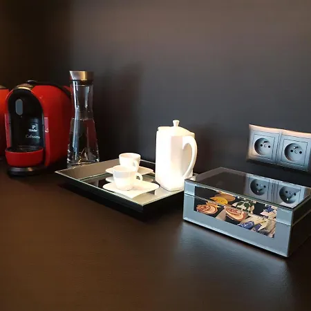 Bast 98 Klimatyzacja Ptak Szpital Matki Polki Mandoria Orientarium Hopalupa - Parking Bezplatny * Łódź