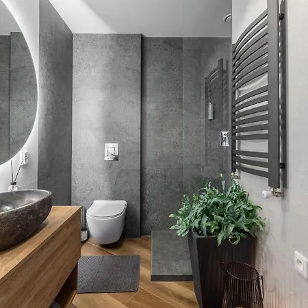 Bast 98 Klimatyzacja Ptak Szpital Matki Polki Mandoria Orientarium Hopalupa - Parking Bezplatny * Łódź