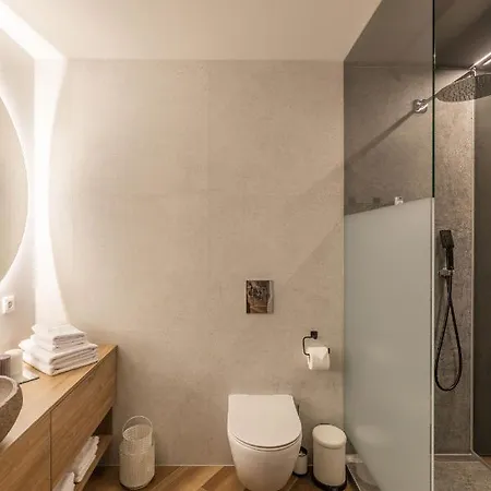 Apartment Bast 98: Klimatyzacja Near Matki Polki Hospital *