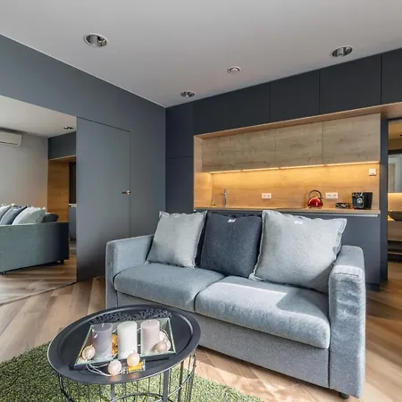 Bast 98 Klimatyzacja Ptak Szpital Matki Polki Mandoria Orientarium Hopalupa - Parking Bezplatny *